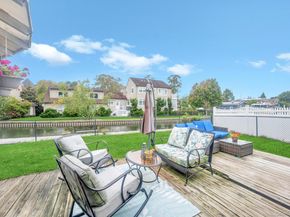 190 Connetquot Drive, Oakdale NY 11769