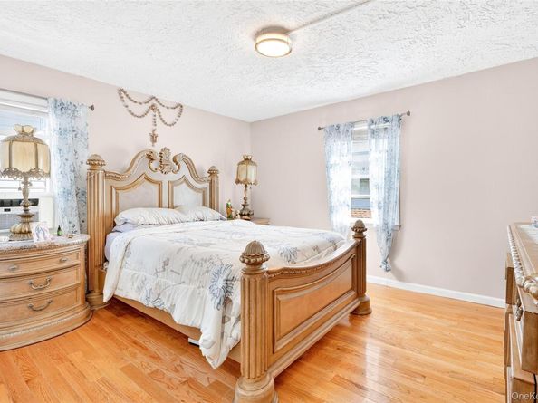 1514 Robertson Place, Bronx NY 10465