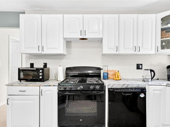 1514 Robertson Place, Bronx NY 10465