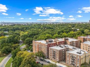 601 Pelham Parkway North 305, Bronx NY 10467