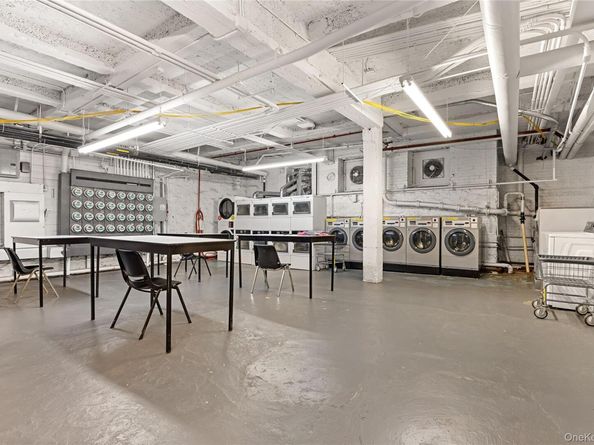 601 Pelham Parkway North 305, Bronx NY 10467
