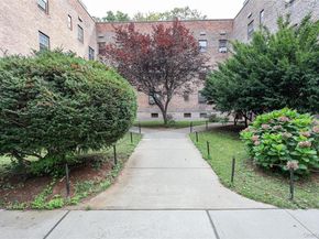 144-30 78th Rd 3F, Flushing NY 11367