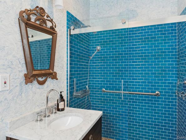 160 Sound Drive, Greenport NY 11944