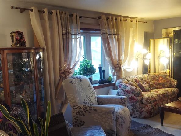 147 S Montgomery Street, Valley Stream NY 11580