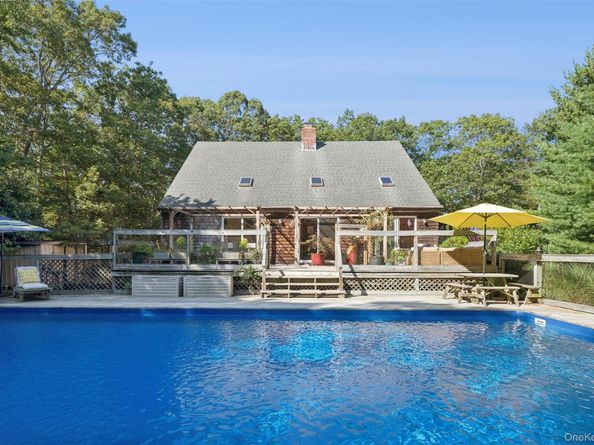 36 Harbor Blvd, East Hampton NY 11937