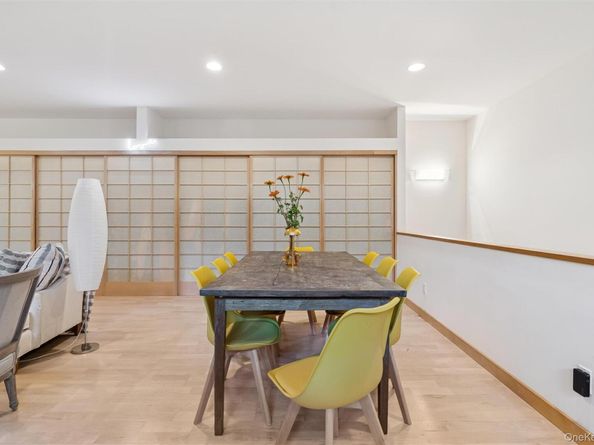 36 Harbor Blvd, East Hampton NY 11937