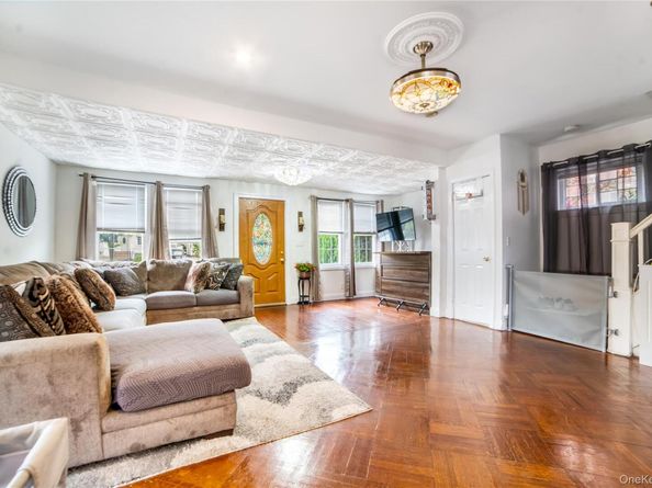88-20 Hollis Court Boulevard, Queens Village NY 11427