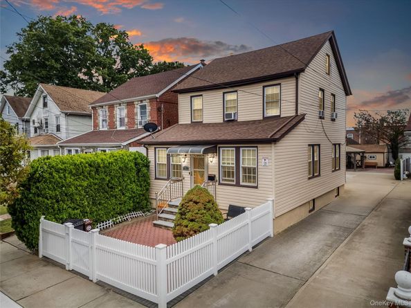 88-20 Hollis Court Boulevard, Queens Village NY 11427