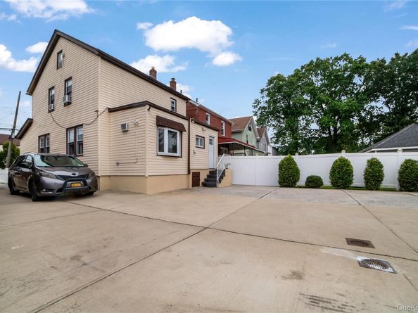 88-20 Hollis Court Boulevard, Queens Village NY 11427