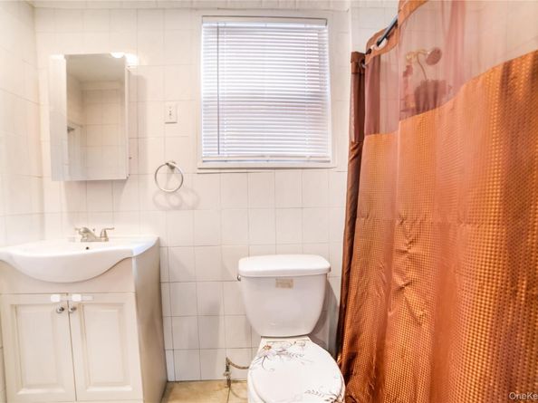 88-20 Hollis Court Boulevard, Queens Village NY 11427