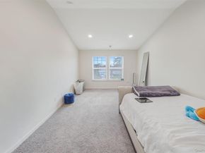 7 Pondview Circle, Shirley NY 11967