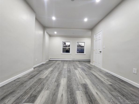 225 S 11th Avenue, Mount Vernon NY 10550