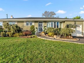 78 Redwood Lane, Massapequa Park NY 11762