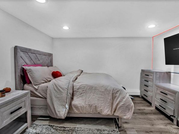 78 Redwood Lane, Massapequa Park NY 11762