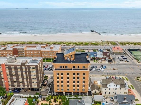 661 W Broadway 503, Long Beach NY 11561