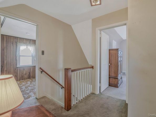 645 S 10th Street, New Hyde Park NY 11040