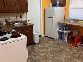 489 Easton Street, Ronkonkoma NY 11779