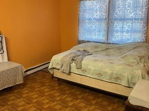 489 Easton Street, Ronkonkoma NY 11779