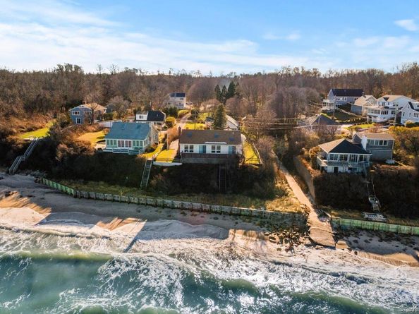 18 N Walk, Jamesport NY 11947