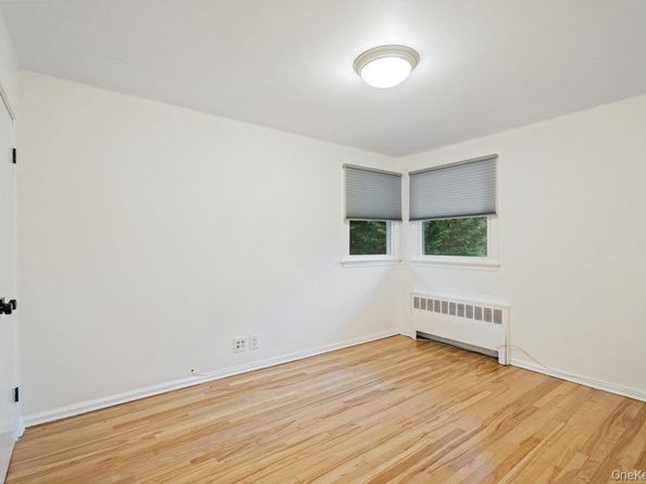 15 Morris Drive, Syosset NY 11791