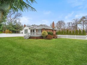 15 Morris Drive, Syosset NY 11791