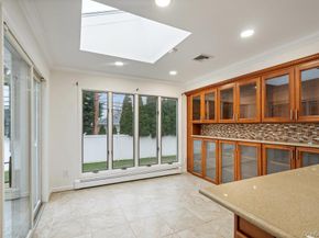 15 Morris Drive, Syosset NY 11791