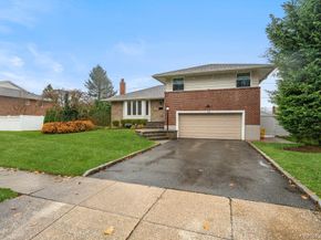 15 Morris Drive, Syosset NY 11791