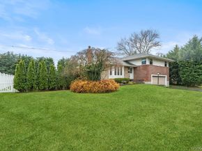 15 Morris Drive, Syosset NY 11791