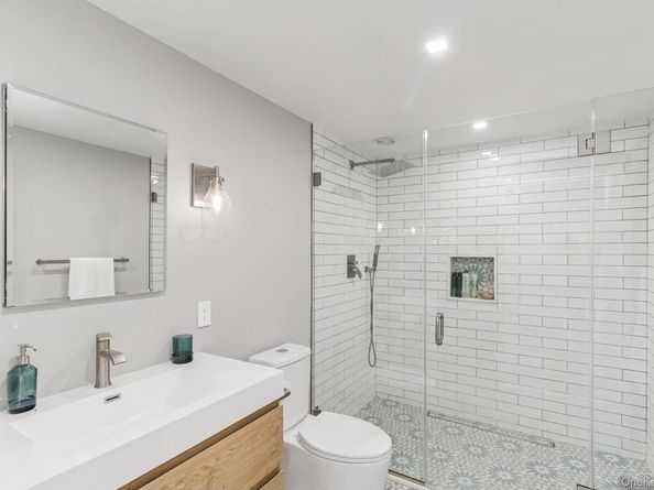 56 North Woods Lane, East Hampton NY 11937