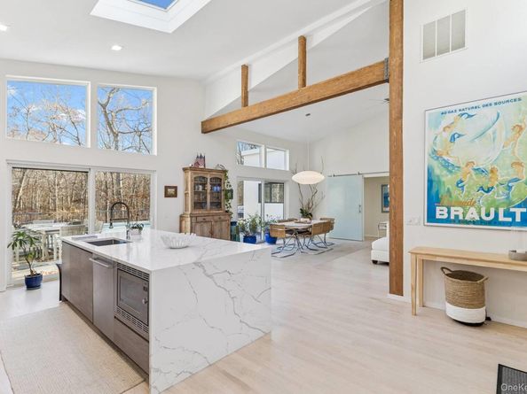 56 North Woods Lane, East Hampton NY 11937