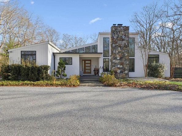 56 North Woods Lane, East Hampton NY 11937