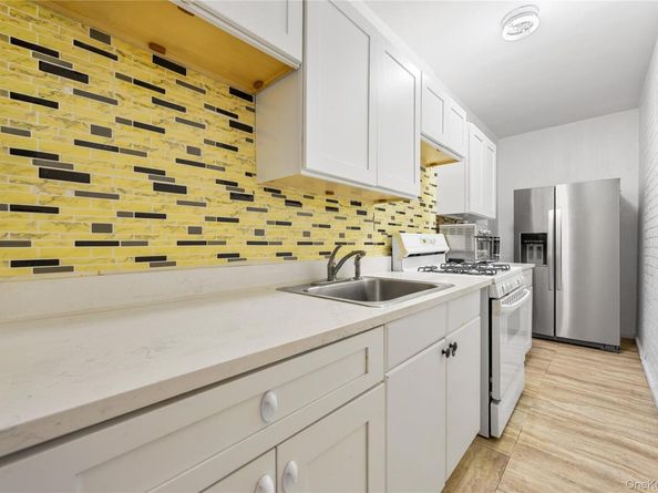 2190 Boston Road 2J, Bronx NY 10462