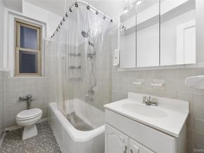 2190 Boston Road 2J, Bronx NY 10462