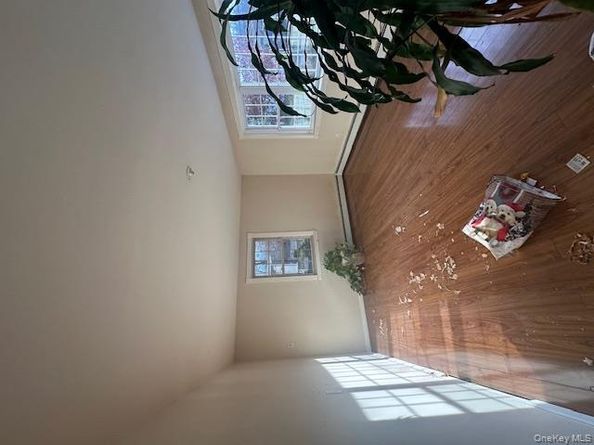 147 Pauls Path, Coram NY 11727