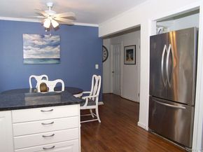 10 Clarence Street, Copiague NY 11726