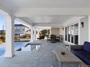 17 Ludlow Lane, Hampton Bays NY 11946