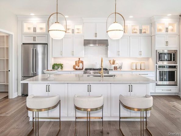 11 Fieldstone Knoll 42, Armonk NY 10504