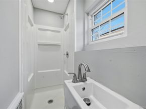 123 S Fordham Road, Hicksville NY 11801