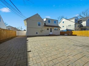 123 S Fordham Road, Hicksville NY 11801