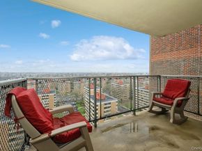 166-25 Powells Cove Boulevard 18G, Beechhurst NY 11357