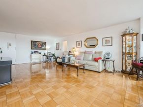 166-25 Powells Cove Boulevard 18G, Beechhurst NY 11357