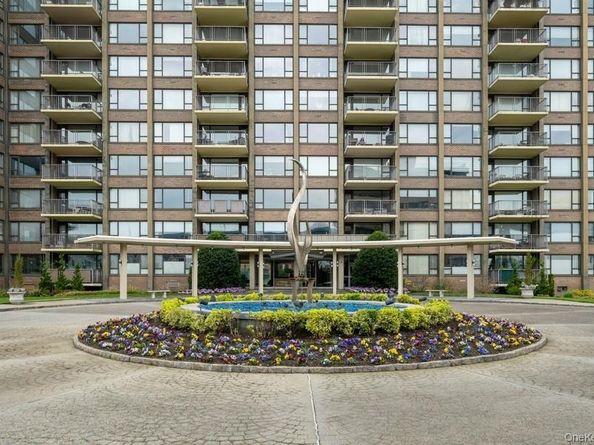 166-25 Powells Cove Boulevard 18G, Beechhurst NY 11357