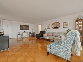 166-25 Powells Cove Boulevard 18G, Beechhurst NY 11357
