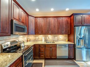 4 Chelsea Drive, Smithtown NY 11787