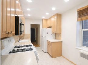 209-25 18th Ave 4C, Bayside NY 11360