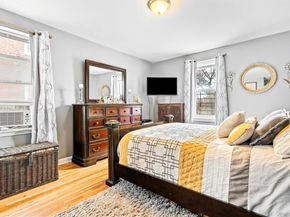 2080 Barnes Avenue 4A, Bronx NY 10462