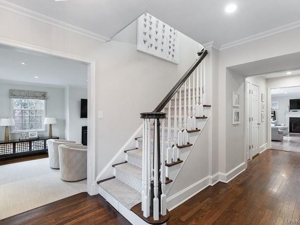 94 Round Hill Road, Scarsdale NY 10583