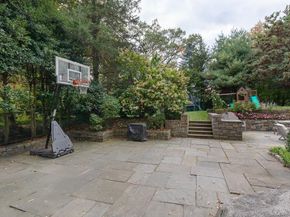 94 Round Hill Road, Scarsdale NY 10583