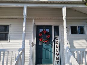 50 Ann Drive E, Freeport NY 11520