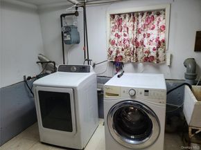 50 Ann Drive E, Freeport NY 11520